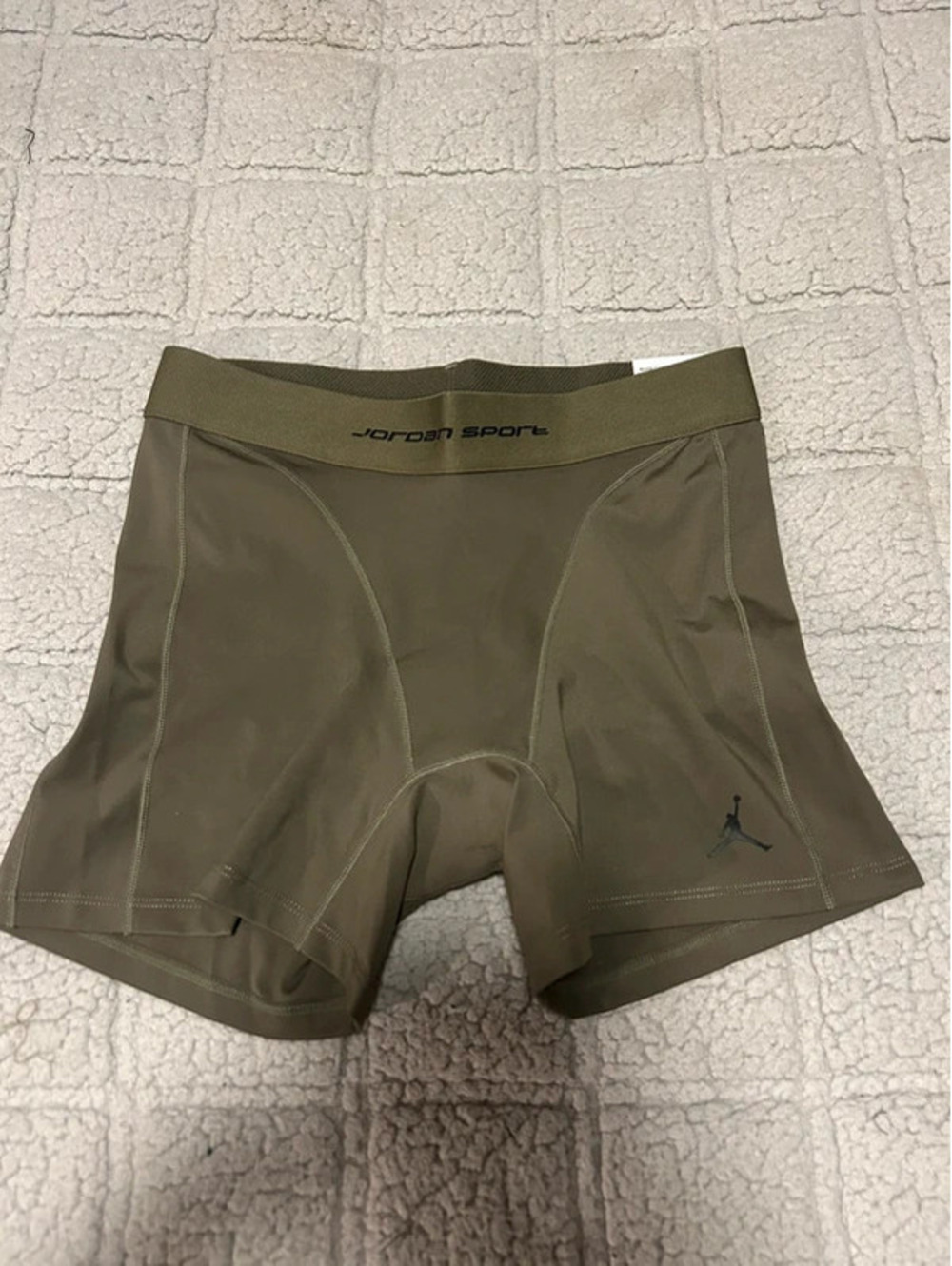 Jordan Sport Leak Protection Period Shorts Medium Olive Women’s S NWT